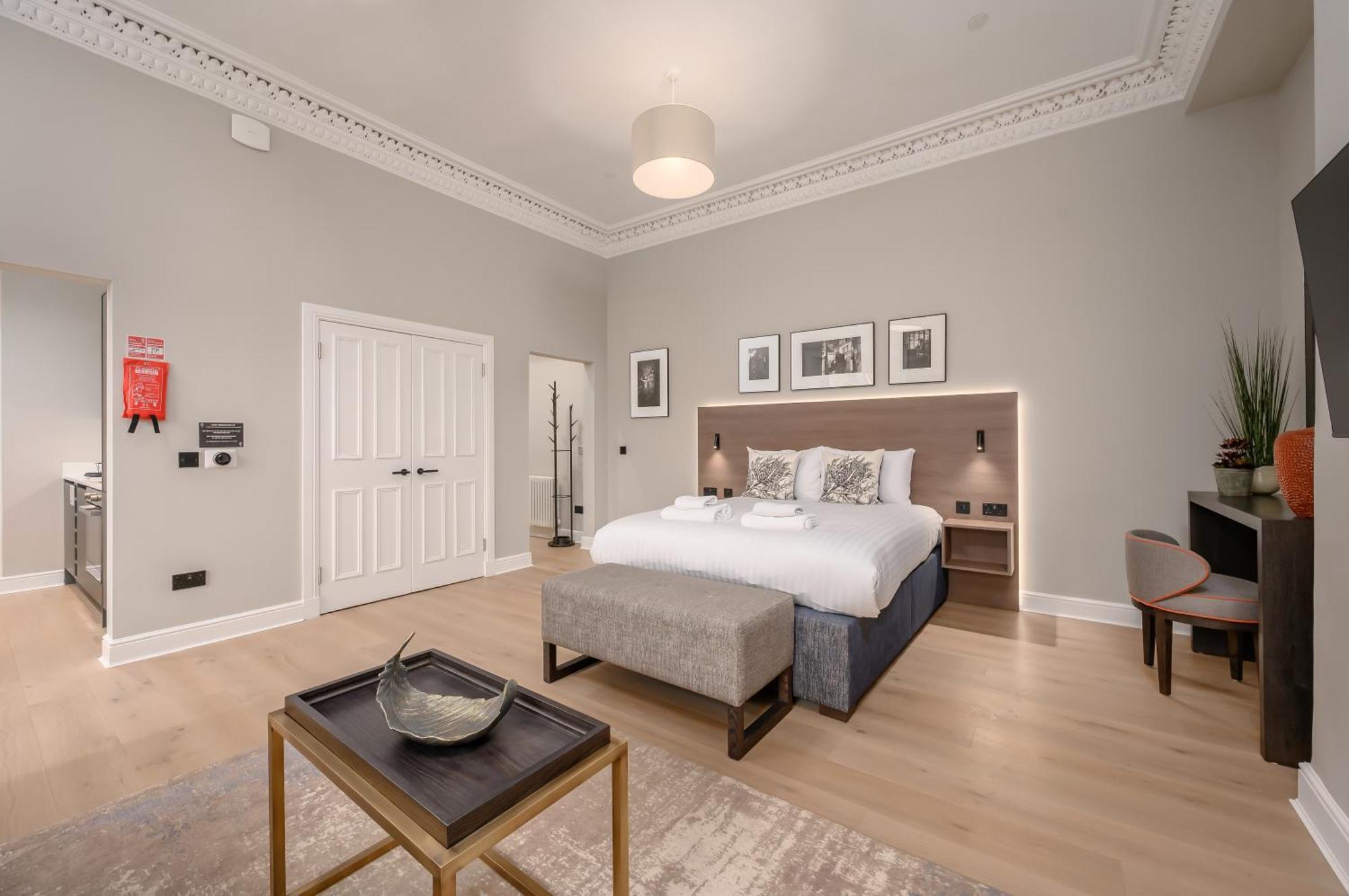 Destiny Scotland George Iv Apartment *